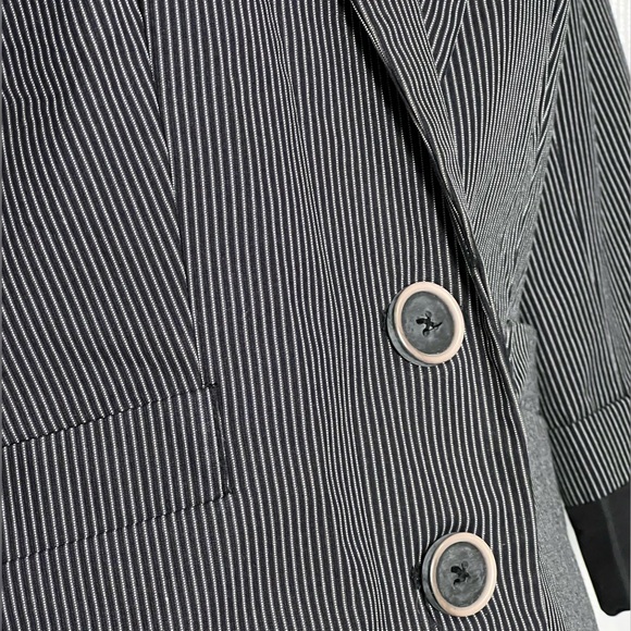 🌷NWOT Apostrophe black stripe blazer - Picture 6 of 10